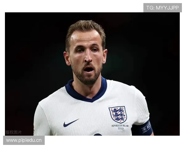 哈里·凯恩回撤组织能力解析:中锋转型进攻核心的战术实现 哈里·凯恩回撤组织能力解析:中锋转型进攻核心的战术实现