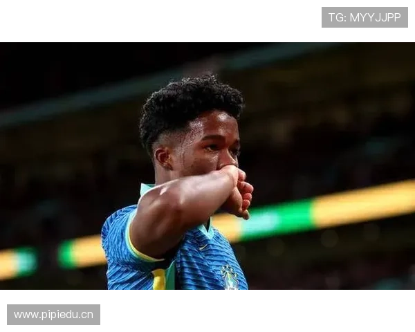 恩德里克 vs 罗克:巴西新生代中锋数据与战术角色对比分析 恩德里克 vs 罗克:巴西新生代中锋数据与战术角色对比分析