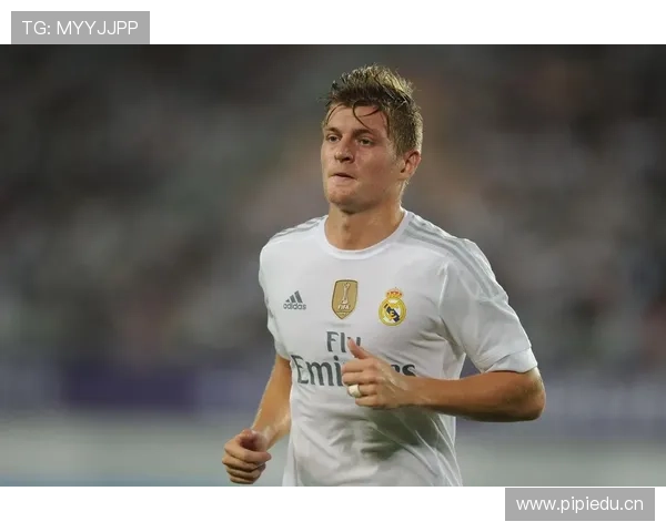 德布劳内 vs 克罗斯：进攻组织与节奏控制的差异