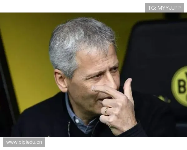 拜仁慕尼黑防线问题持续暴露,对球队本赛季的争冠形势产生影响。 拜仁慕尼黑防线问题持续暴露,对球队本赛季的争冠形势产生影响。