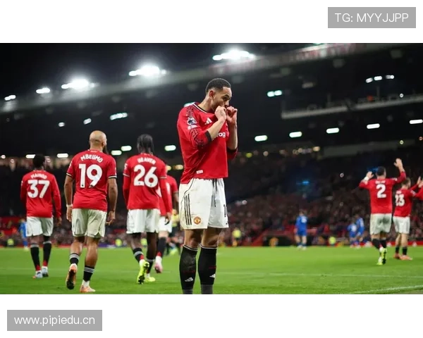 曼联问题不在投入，而在决策逻辑，影响球队重建与竞争力恢复