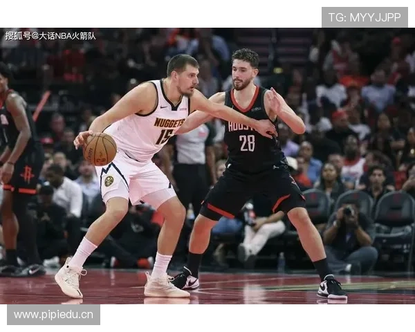 核心内线射手德克无球投射比约基奇更能拉开空间